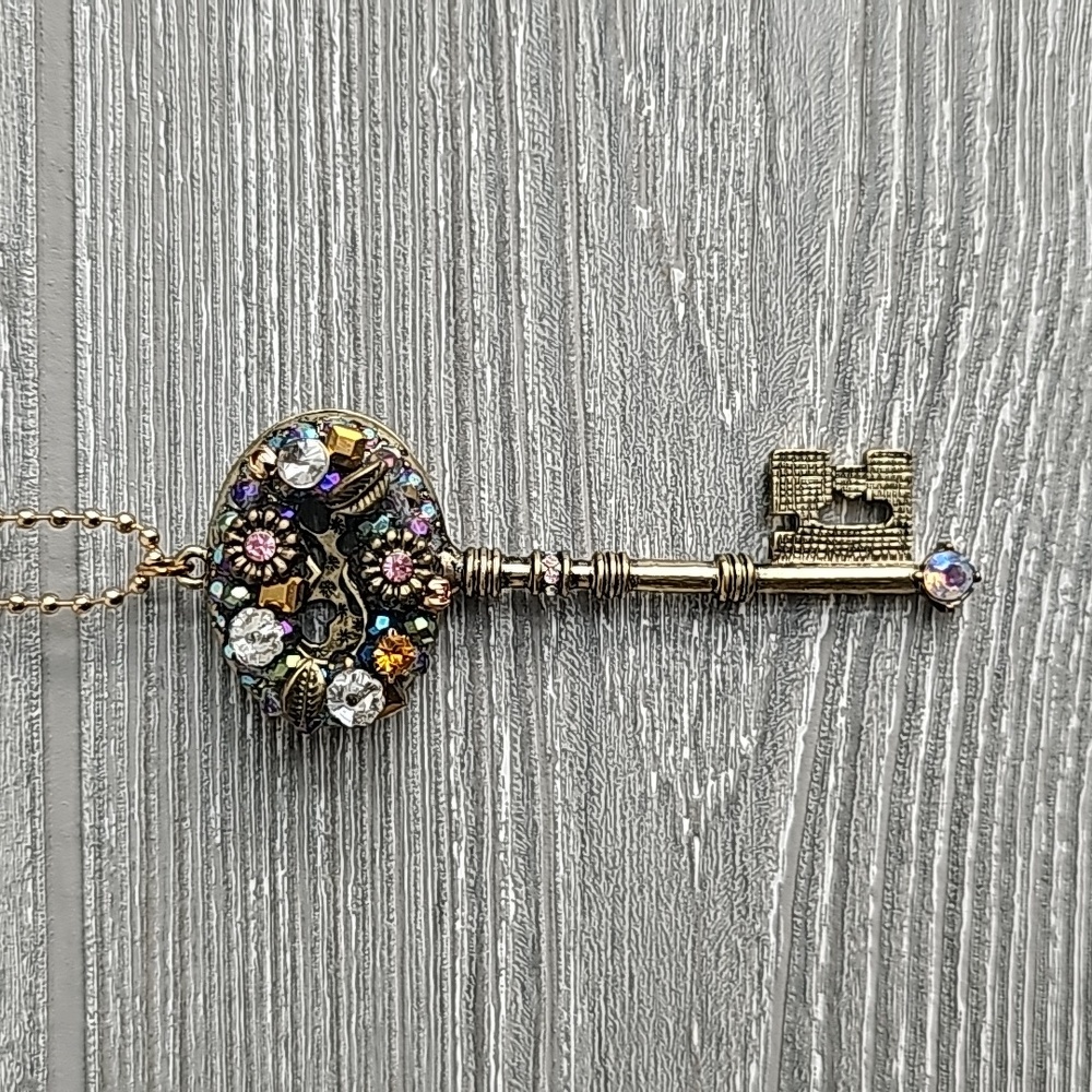 Betsey Johnson Key Pendent Necklace
